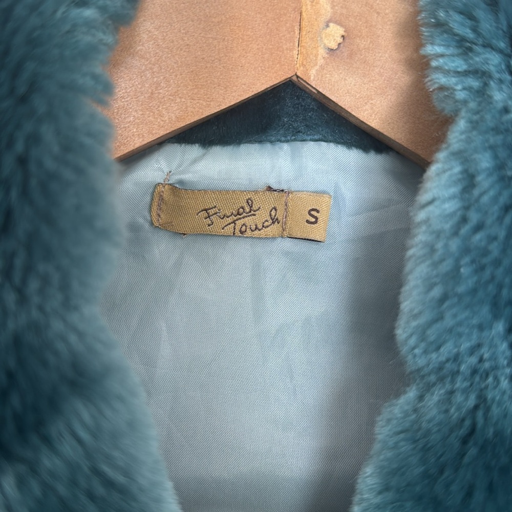 Final Touch Vintage faux fur cropped jacket - Picture 2 of 7